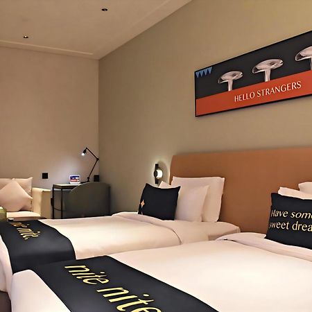 The Mustel Hotel Chongqing Hongyadong Экстерьер фото